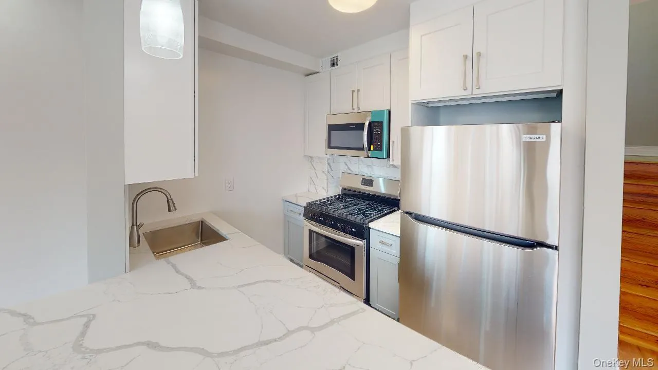 67-39 Clyde Street, New York, NY, 2 Bedrooms Bedrooms, 4 Rooms Rooms,2 BathroomsBathrooms,Residential Lease,For Rent,Clyde,0,1035774 67-39 Clyde Street, New York, NY, 2 Bedrooms Bedrooms, 4 Rooms Rooms,2 BathroomsBathrooms,Residential Lease,For Rent,Clyde,0,1035774