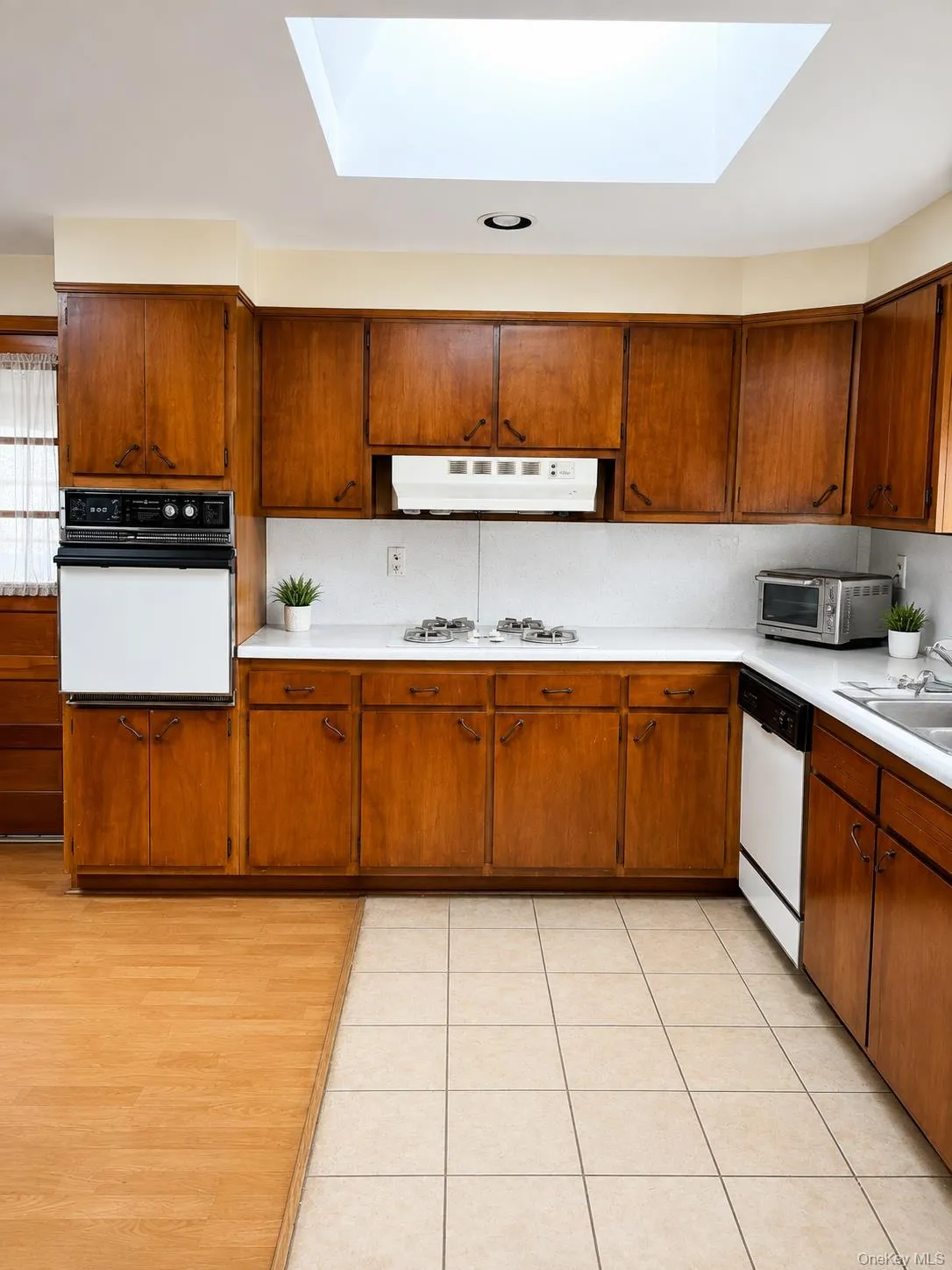 39 Cleveland Street, Brookhaven, NY, 2 Bedrooms Bedrooms, 4 Rooms Rooms,1 BathroomBathrooms,Residential,For Rent,Cleveland,0,1035779 39 Cleveland Street, Brookhaven, NY, 2 Bedrooms Bedrooms, 4 Rooms Rooms,1 BathroomBathrooms,Residential,For Rent,Cleveland,0,1035779
