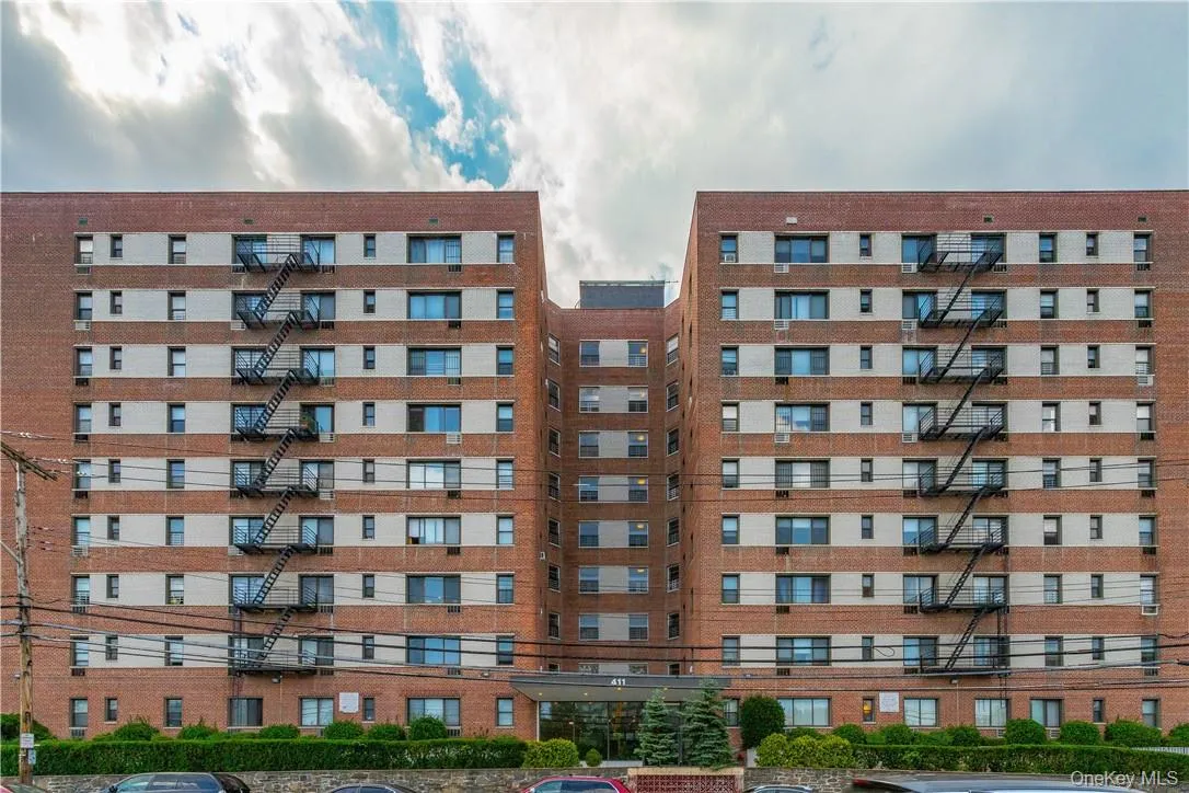 411 Bronx River Road, Yonkers, NY, 1 Bedroom Bedrooms, 4 Rooms Rooms,1 BathroomBathrooms,Residential Lease,For Rent,Bronx River,0,1035786 411 Bronx River Road, Yonkers, NY, 1 Bedroom Bedrooms, 4 Rooms Rooms,1 BathroomBathrooms,Residential Lease,For Rent,Bronx River,0,1035786