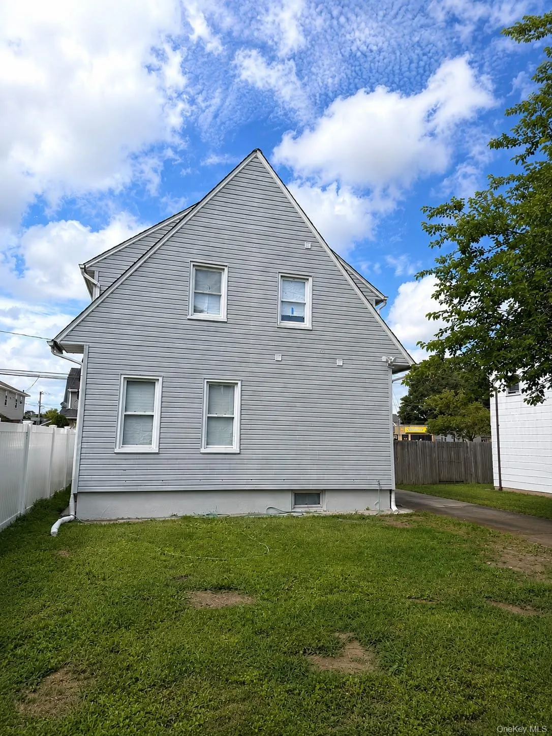 34 Frazier Street, Hempstead, NY, 4 Bedrooms Bedrooms, 8 Rooms Rooms,2 BathroomsBathrooms,Residential,For Rent,Frazier,0,1035788 34 Frazier Street, Hempstead, NY, 4 Bedrooms Bedrooms, 8 Rooms Rooms,2 BathroomsBathrooms,Residential,For Rent,Frazier,0,1035788