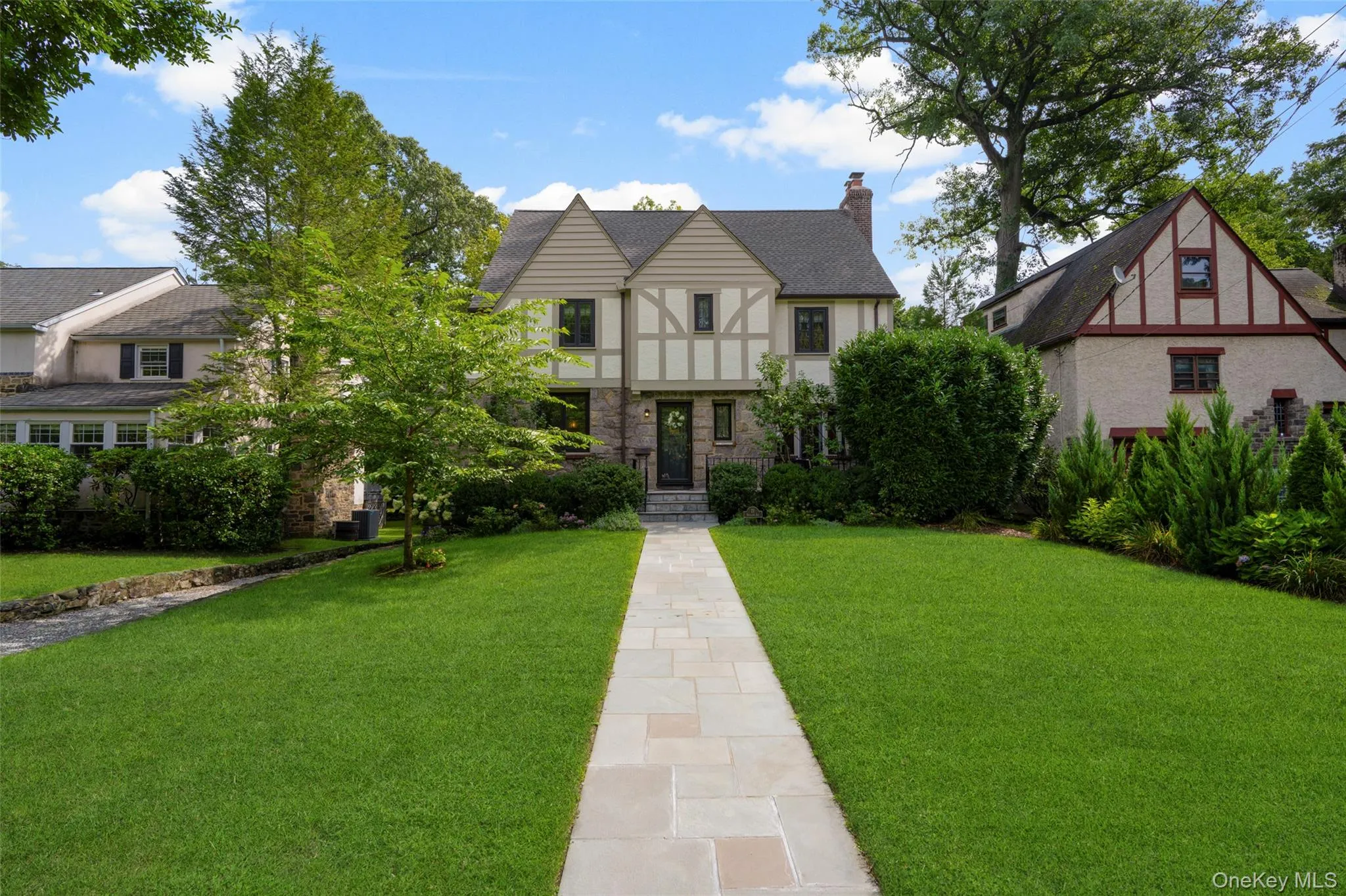 73 Woodlawn Avenue, New Rochelle, NY, 4 Bedrooms Bedrooms, 7 Rooms Rooms,3 BathroomsBathrooms,Residential,For Rent,Woodlawn,0,1035789 73 Woodlawn Avenue, New Rochelle, NY, 4 Bedrooms Bedrooms, 7 Rooms Rooms,3 BathroomsBathrooms,Residential,For Rent,Woodlawn,0,1035789