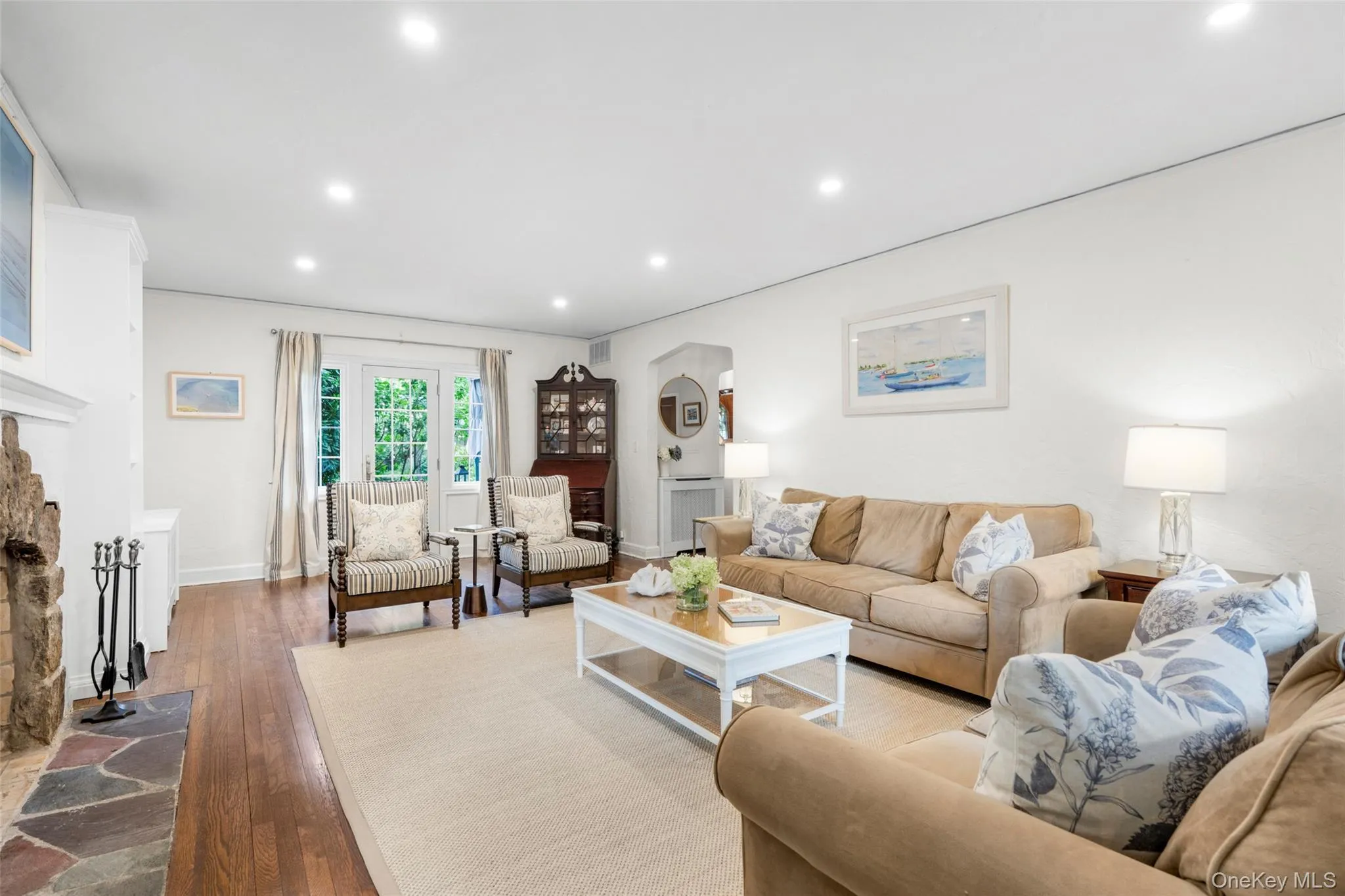 73 Woodlawn Avenue, New Rochelle, NY, 4 Bedrooms Bedrooms, 7 Rooms Rooms,3 BathroomsBathrooms,Residential,For Rent,Woodlawn,0,1035789 73 Woodlawn Avenue, New Rochelle, NY, 4 Bedrooms Bedrooms, 7 Rooms Rooms,3 BathroomsBathrooms,Residential,For Rent,Woodlawn,0,1035789