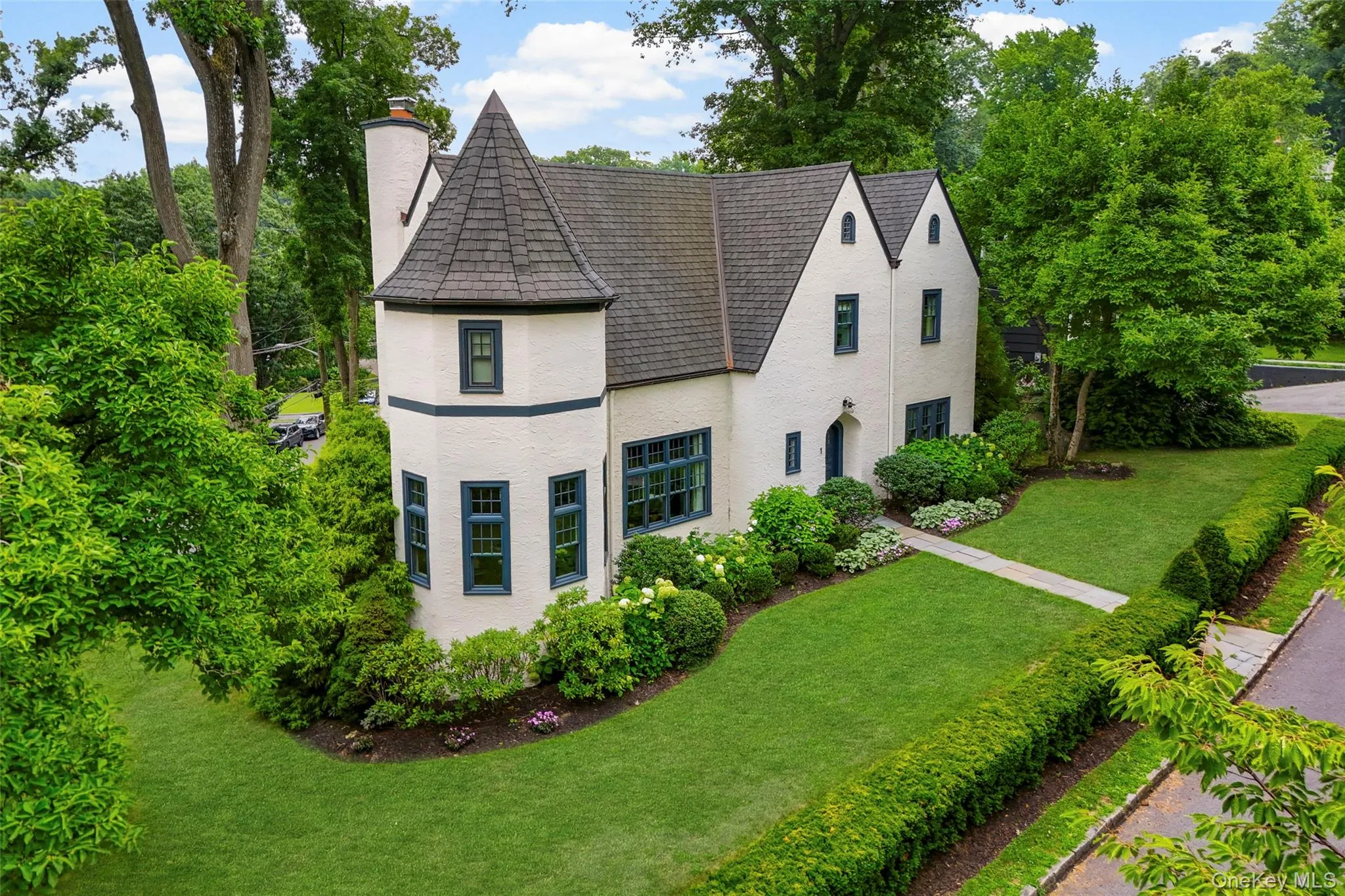 1 Huguenot Drive, Mamaroneck, NY, 4 Bedrooms Bedrooms, 8 Rooms Rooms,3 BathroomsBathrooms,Residential,For Rent,Huguenot,0,1035790 1 Huguenot Drive, Mamaroneck, NY, 4 Bedrooms Bedrooms, 8 Rooms Rooms,3 BathroomsBathrooms,Residential,For Rent,Huguenot,0,1035790