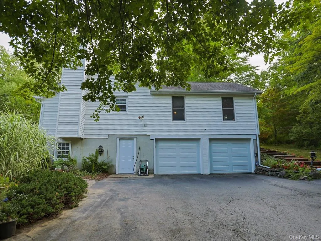 1215 Route 211, Middletown, NY, 4 Bedrooms Bedrooms, 9 Rooms Rooms,2 BathroomsBathrooms,Residential,For Rent,Route 211,0,1035791 1215 Route 211, Middletown, NY, 4 Bedrooms Bedrooms, 9 Rooms Rooms,2 BathroomsBathrooms,Residential,For Rent,Route 211,0,1035791