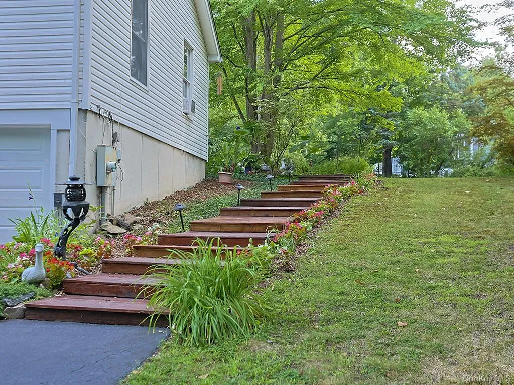 1215 Route 211, Middletown, NY, 4 Bedrooms Bedrooms, 9 Rooms Rooms,2 BathroomsBathrooms,Residential,For Rent,Route 211,0,1035791 1215 Route 211, Middletown, NY, 4 Bedrooms Bedrooms, 9 Rooms Rooms,2 BathroomsBathrooms,Residential,For Rent,Route 211,0,1035791