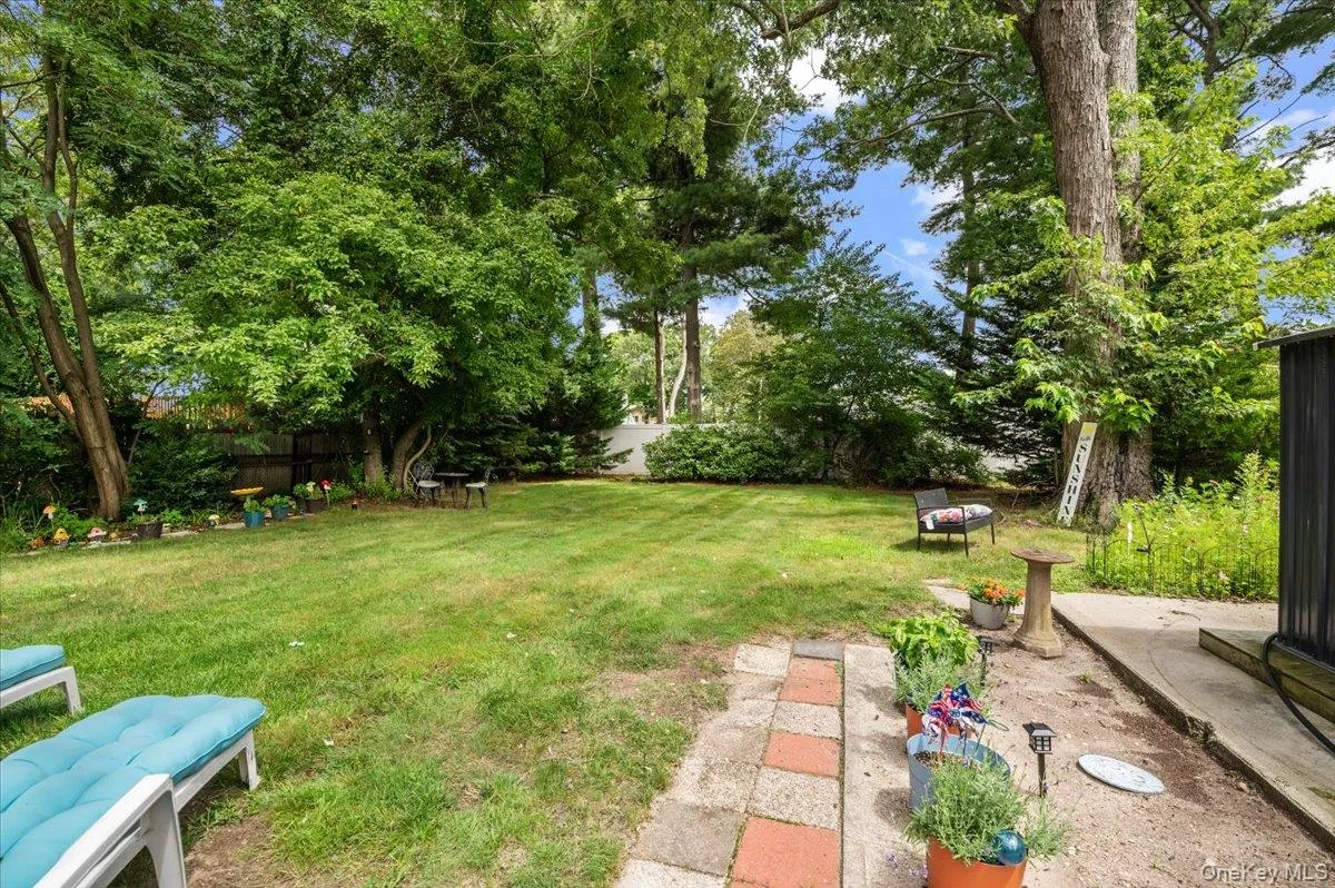 1347 Peters Boulevard, Islip, NY, 2 Bedrooms Bedrooms, 5 Rooms Rooms,1 BathroomBathrooms,Residential,For Rent,Peters,0,1035792 1347 Peters Boulevard, Islip, NY, 2 Bedrooms Bedrooms, 5 Rooms Rooms,1 BathroomBathrooms,Residential,For Rent,Peters,0,1035792