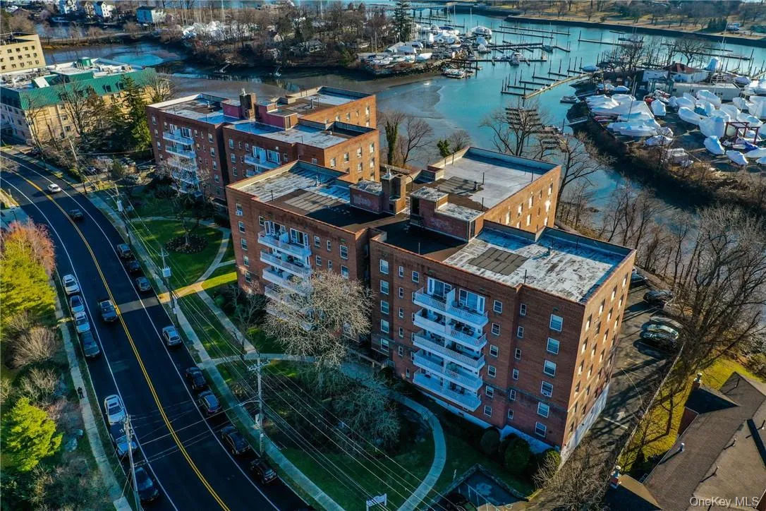 730 Pelham Road, New Rochelle, NY, 1 Bedroom Bedrooms, 3 Rooms Rooms,1 BathroomBathrooms,Residential Lease,For Rent,Pelham,0,1035798 730 Pelham Road, New Rochelle, NY, 1 Bedroom Bedrooms, 3 Rooms Rooms,1 BathroomBathrooms,Residential Lease,For Rent,Pelham,0,1035798