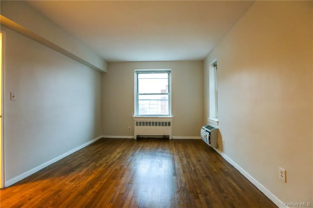 730 Pelham Road, New Rochelle, NY, 1 Bedroom Bedrooms, 3 Rooms Rooms,1 BathroomBathrooms,Residential Lease,For Rent,Pelham,0,1035798 730 Pelham Road, New Rochelle, NY, 1 Bedroom Bedrooms, 3 Rooms Rooms,1 BathroomBathrooms,Residential Lease,For Rent,Pelham,0,1035798