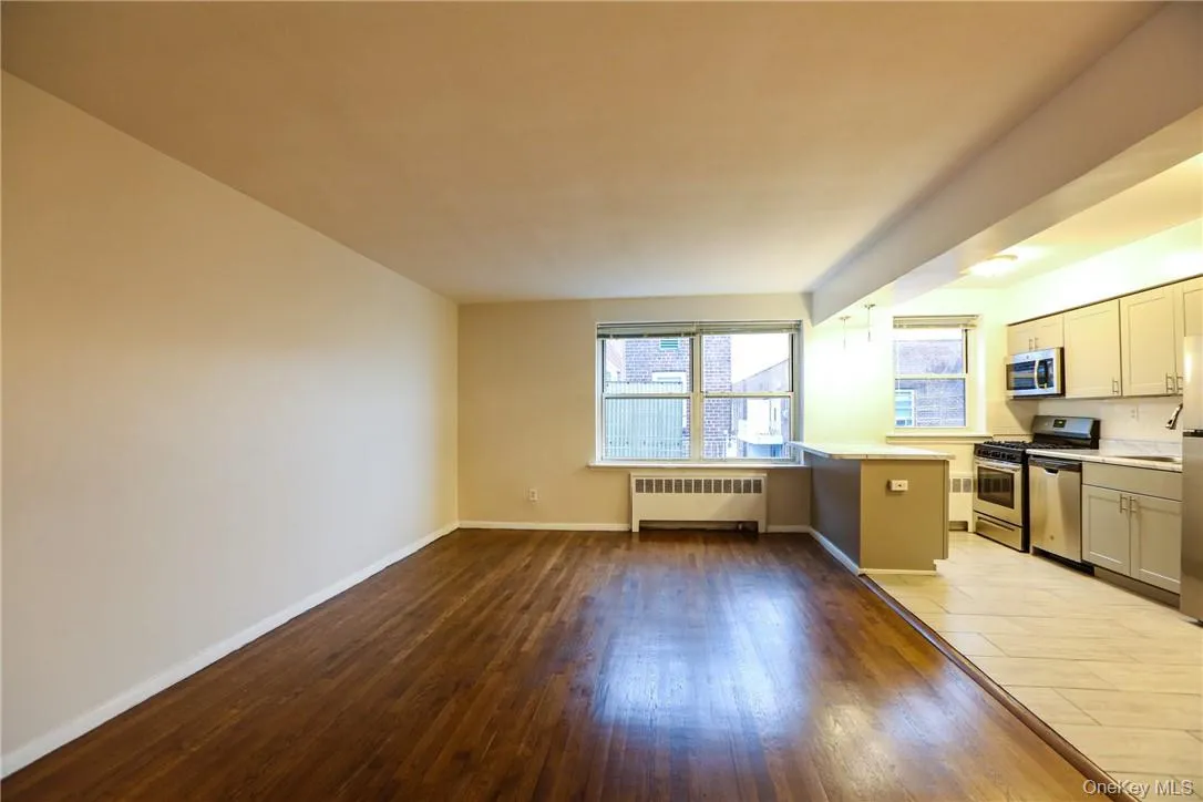 730 Pelham Road, New Rochelle, NY, 1 Bedroom Bedrooms, 3 Rooms Rooms,1 BathroomBathrooms,Residential Lease,For Rent,Pelham,0,1035798 730 Pelham Road, New Rochelle, NY, 1 Bedroom Bedrooms, 3 Rooms Rooms,1 BathroomBathrooms,Residential Lease,For Rent,Pelham,0,1035798