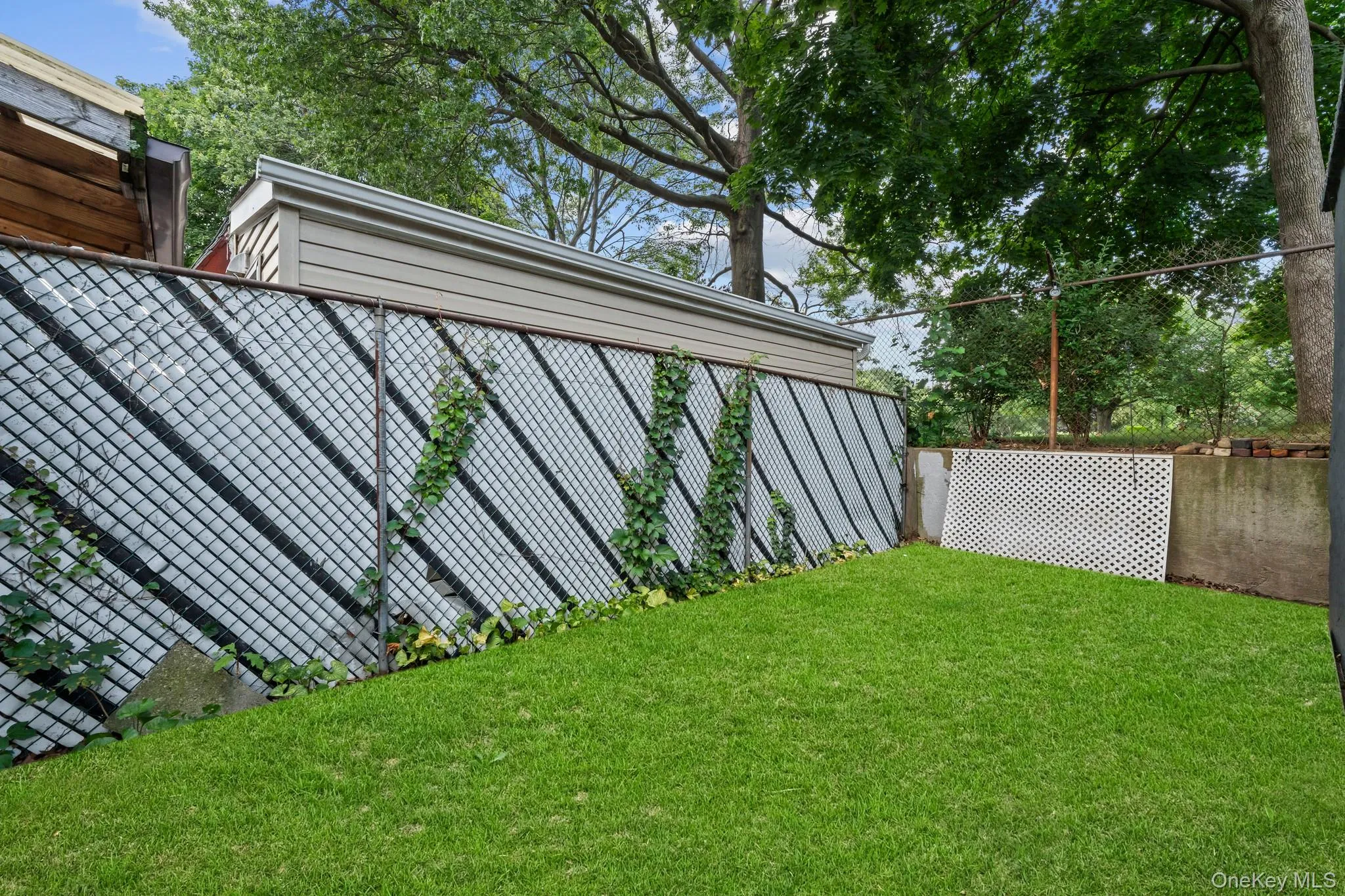 131-19 86th Road, New York, NY, 4 Bedrooms Bedrooms, 12 Rooms Rooms,2 BathroomsBathrooms,Residential,For Rent,86th,0,1035799 131-19 86th Road, New York, NY, 4 Bedrooms Bedrooms, 12 Rooms Rooms,2 BathroomsBathrooms,Residential,For Rent,86th,0,1035799