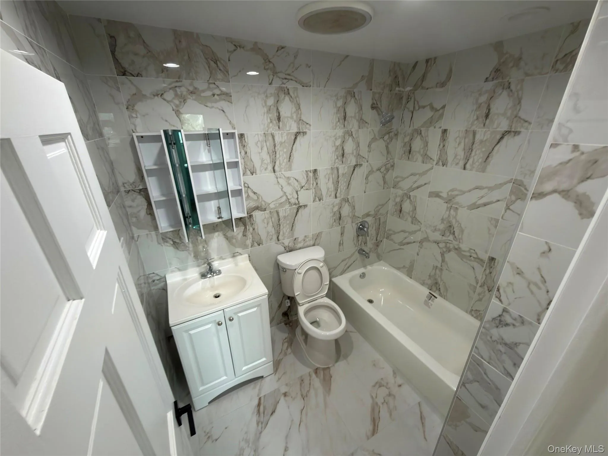 11120 14th Road, New York, NY, 3 Bedrooms Bedrooms, 5 Rooms Rooms,1 BathroomBathrooms,Residential Lease,For Rent,14th,0,1035800 11120 14th Road, New York, NY, 3 Bedrooms Bedrooms, 5 Rooms Rooms,1 BathroomBathrooms,Residential Lease,For Rent,14th,0,1035800