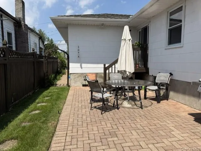 13 Prospect Street, Oyster Bay, NY, 3 Bedrooms Bedrooms, 6 Rooms Rooms,2 BathroomsBathrooms,Residential,For Rent,Prospect,0,1035803 13 Prospect Street, Oyster Bay, NY, 3 Bedrooms Bedrooms, 6 Rooms Rooms,2 BathroomsBathrooms,Residential,For Rent,Prospect,0,1035803