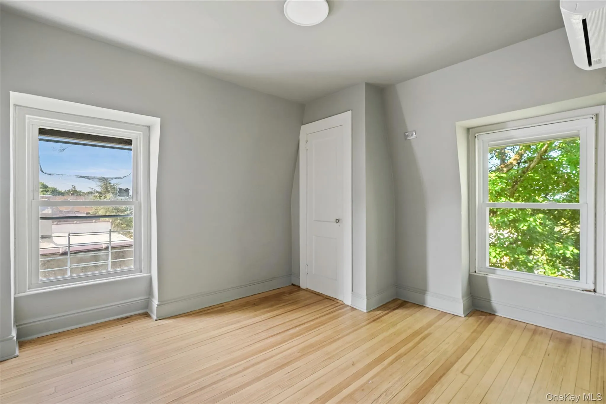Smaller Bedroom with closet Smaller Bedroom with closet