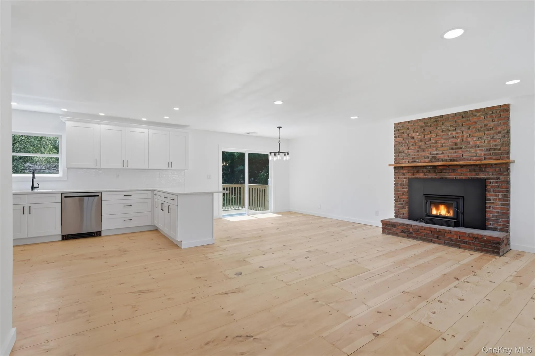 15 Amherst Road, Red Hook, NY, 3 Bedrooms Bedrooms, 6 Rooms Rooms,1 BathroomBathrooms,Residential,For Rent,Amherst,0,1035806 15 Amherst Road, Red Hook, NY, 3 Bedrooms Bedrooms, 6 Rooms Rooms,1 BathroomBathrooms,Residential,For Rent,Amherst,0,1035806