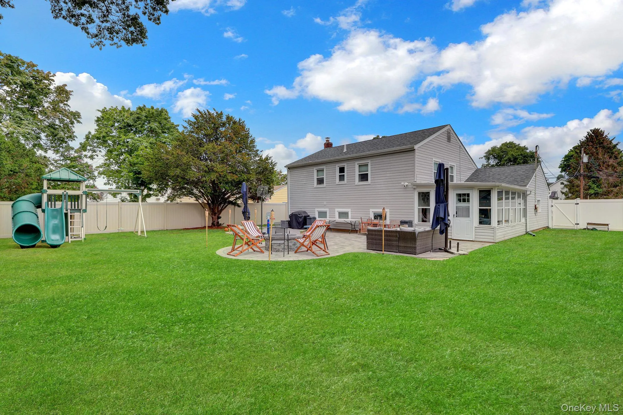 68 Alinda Avenue, Islip, NY, 3 Bedrooms Bedrooms, 6 Rooms Rooms,2 BathroomsBathrooms,Residential,For Rent,Alinda,0,1035809 68 Alinda Avenue, Islip, NY, 3 Bedrooms Bedrooms, 6 Rooms Rooms,2 BathroomsBathrooms,Residential,For Rent,Alinda,0,1035809