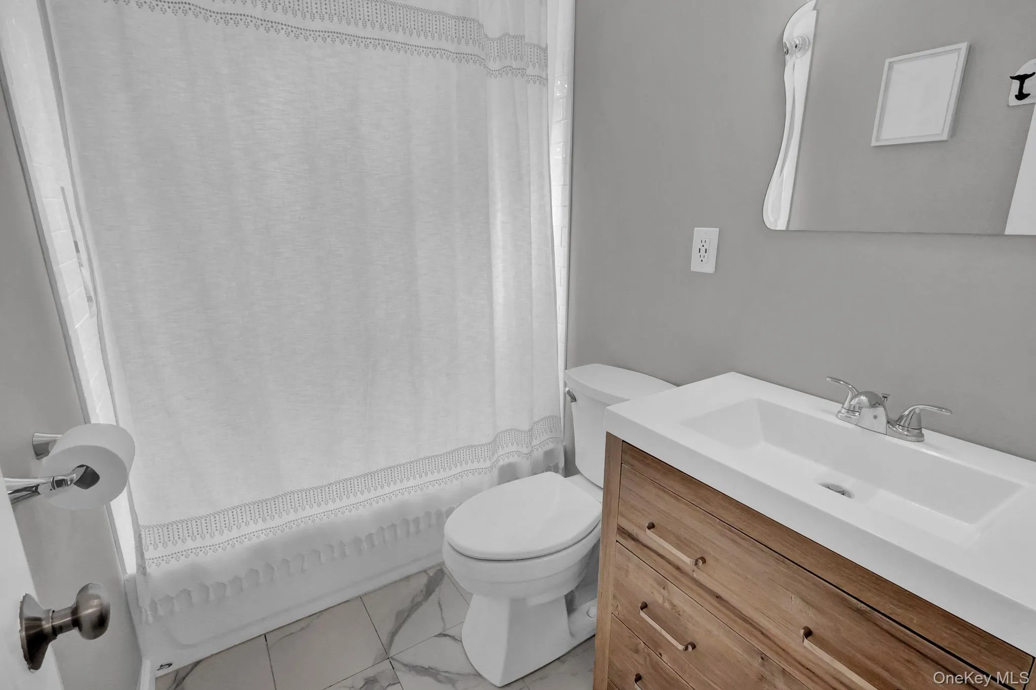 68 Alinda Avenue, Islip, NY, 3 Bedrooms Bedrooms, 6 Rooms Rooms,2 BathroomsBathrooms,Residential,For Rent,Alinda,0,1035809 68 Alinda Avenue, Islip, NY, 3 Bedrooms Bedrooms, 6 Rooms Rooms,2 BathroomsBathrooms,Residential,For Rent,Alinda,0,1035809