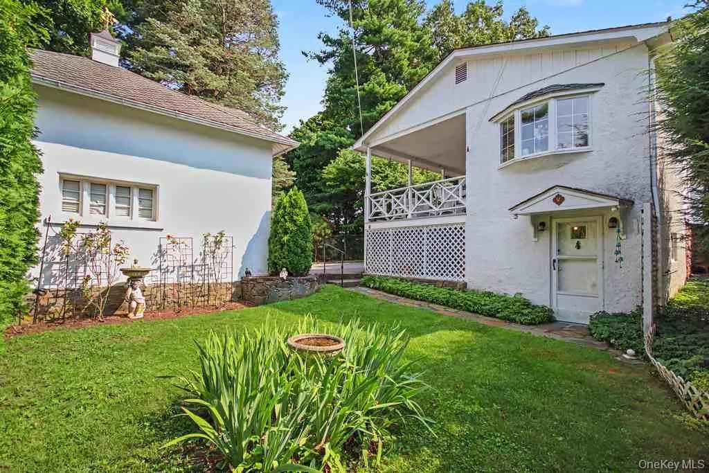 73 Clinton Avenue, Ossining, NY, 3 Bedrooms Bedrooms, 8 Rooms Rooms,2 BathroomsBathrooms,Residential,For Rent,Clinton,0,1035810 73 Clinton Avenue, Ossining, NY, 3 Bedrooms Bedrooms, 8 Rooms Rooms,2 BathroomsBathrooms,Residential,For Rent,Clinton,0,1035810