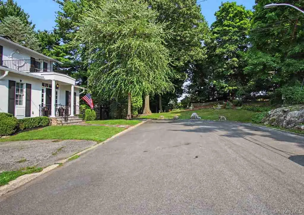 73 Clinton Avenue, Ossining, NY, 3 Bedrooms Bedrooms, 8 Rooms Rooms,2 BathroomsBathrooms,Residential,For Rent,Clinton,0,1035810 73 Clinton Avenue, Ossining, NY, 3 Bedrooms Bedrooms, 8 Rooms Rooms,2 BathroomsBathrooms,Residential,For Rent,Clinton,0,1035810