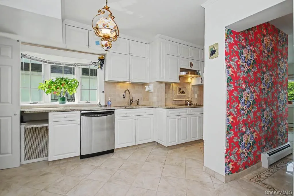 73 Clinton Avenue, Ossining, NY, 3 Bedrooms Bedrooms, 8 Rooms Rooms,2 BathroomsBathrooms,Residential,For Rent,Clinton,0,1035810 73 Clinton Avenue, Ossining, NY, 3 Bedrooms Bedrooms, 8 Rooms Rooms,2 BathroomsBathrooms,Residential,For Rent,Clinton,0,1035810