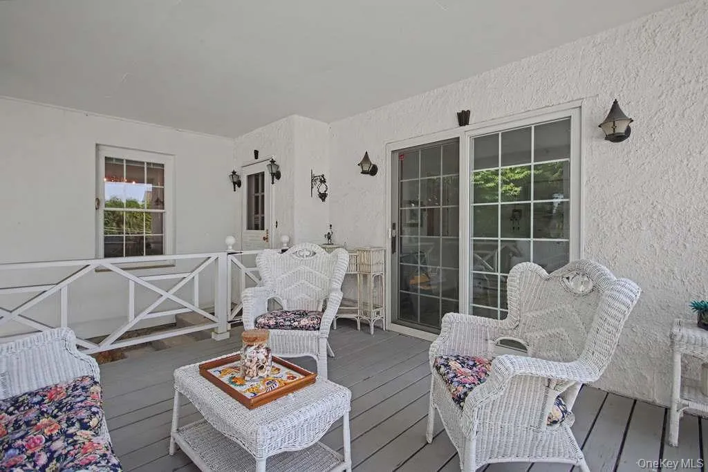 73 Clinton Avenue, Ossining, NY, 3 Bedrooms Bedrooms, 8 Rooms Rooms,2 BathroomsBathrooms,Residential,For Rent,Clinton,0,1035810 73 Clinton Avenue, Ossining, NY, 3 Bedrooms Bedrooms, 8 Rooms Rooms,2 BathroomsBathrooms,Residential,For Rent,Clinton,0,1035810