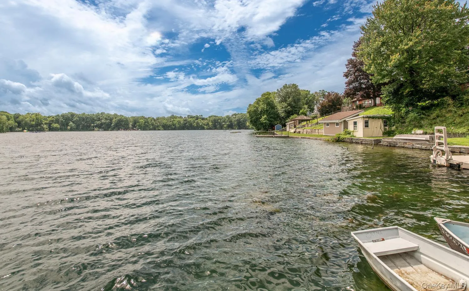 Breathtaking lake...swim, fish, boating Breathtaking lake...swim, fish, boating