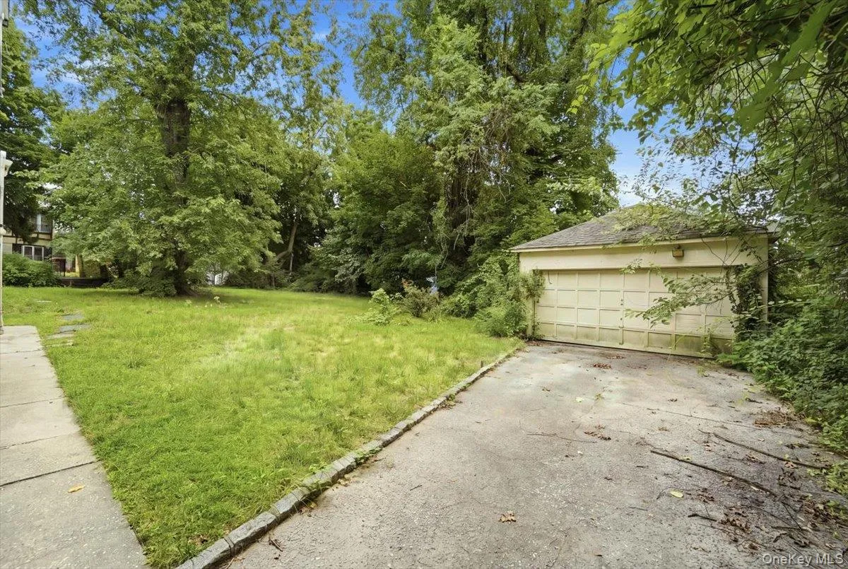 149 Esplanade, Mount Vernon, NY, 6 Bedrooms Bedrooms, 8 Rooms Rooms,5 BathroomsBathrooms,Residential,For Rent,Esplanade,0,1035819 149 Esplanade, Mount Vernon, NY, 6 Bedrooms Bedrooms, 8 Rooms Rooms,5 BathroomsBathrooms,Residential,For Rent,Esplanade,0,1035819