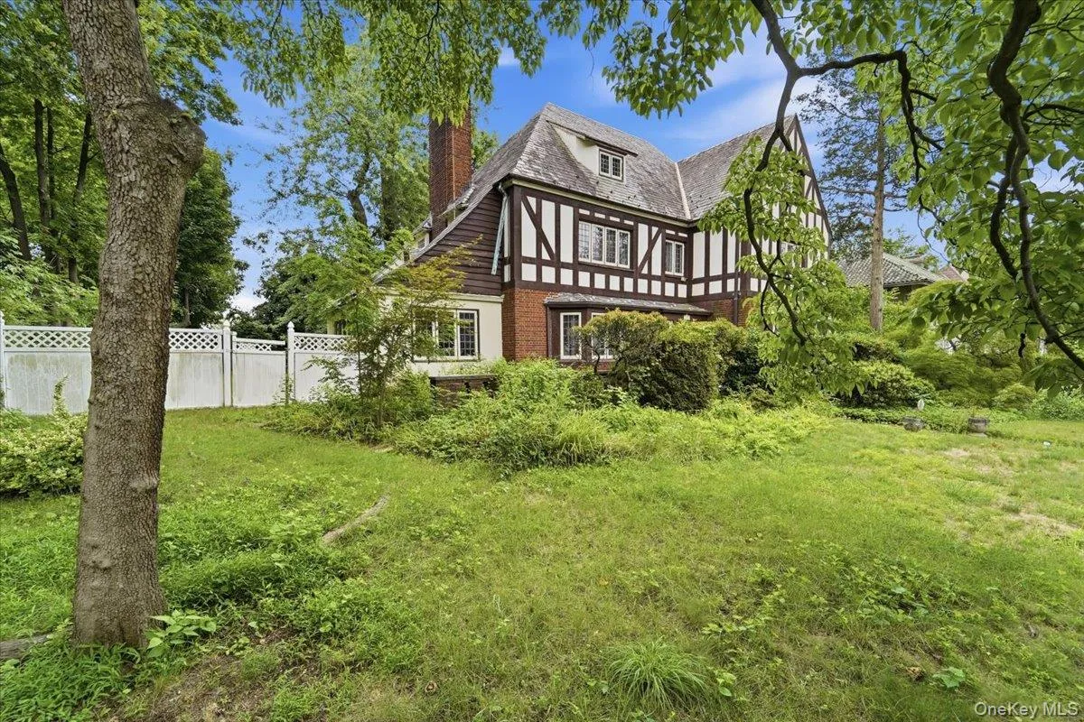 149 Esplanade, Mount Vernon, NY, 6 Bedrooms Bedrooms, 8 Rooms Rooms,5 BathroomsBathrooms,Residential,For Rent,Esplanade,0,1035819 149 Esplanade, Mount Vernon, NY, 6 Bedrooms Bedrooms, 8 Rooms Rooms,5 BathroomsBathrooms,Residential,For Rent,Esplanade,0,1035819