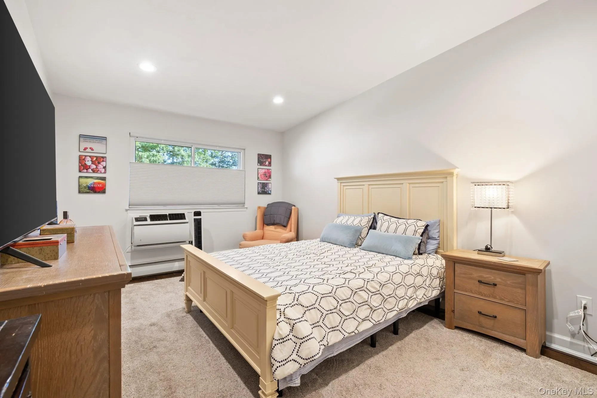 748 Deer Park Avenue, Babylon, NY, 2 Bedrooms Bedrooms, 5 Rooms Rooms,1 BathroomBathrooms,Residential,For Rent,Deer Park,0,1035824 748 Deer Park Avenue, Babylon, NY, 2 Bedrooms Bedrooms, 5 Rooms Rooms,1 BathroomBathrooms,Residential,For Rent,Deer Park,0,1035824