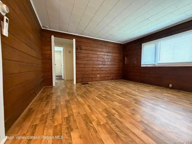 2946 State Route 32, Kingston, NY, 2 Bedrooms Bedrooms, 4 Rooms Rooms,1 BathroomBathrooms,Residential,For Rent,State Route 32,0,1035825 2946 State Route 32, Kingston, NY, 2 Bedrooms Bedrooms, 4 Rooms Rooms,1 BathroomBathrooms,Residential,For Rent,State Route 32,0,1035825