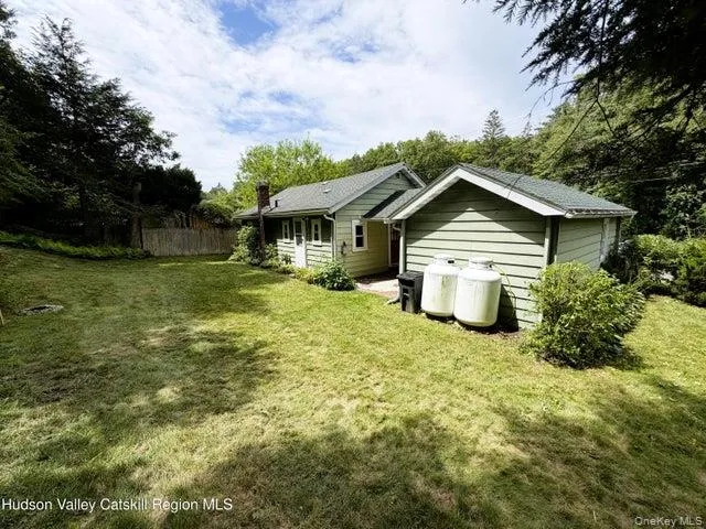 2946 State Route 32, Kingston, NY, 2 Bedrooms Bedrooms, 4 Rooms Rooms,1 BathroomBathrooms,Residential,For Rent,State Route 32,0,1035825 2946 State Route 32, Kingston, NY, 2 Bedrooms Bedrooms, 4 Rooms Rooms,1 BathroomBathrooms,Residential,For Rent,State Route 32,0,1035825