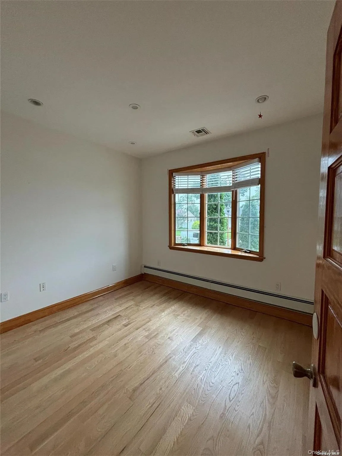 720 Fairview Avenue, Hempstead, NY, 2 Bedrooms Bedrooms, 4 Rooms Rooms,1 BathroomBathrooms,Residential Lease,For Rent,Fairview,0,1035834 720 Fairview Avenue, Hempstead, NY, 2 Bedrooms Bedrooms, 4 Rooms Rooms,1 BathroomBathrooms,Residential Lease,For Rent,Fairview,0,1035834