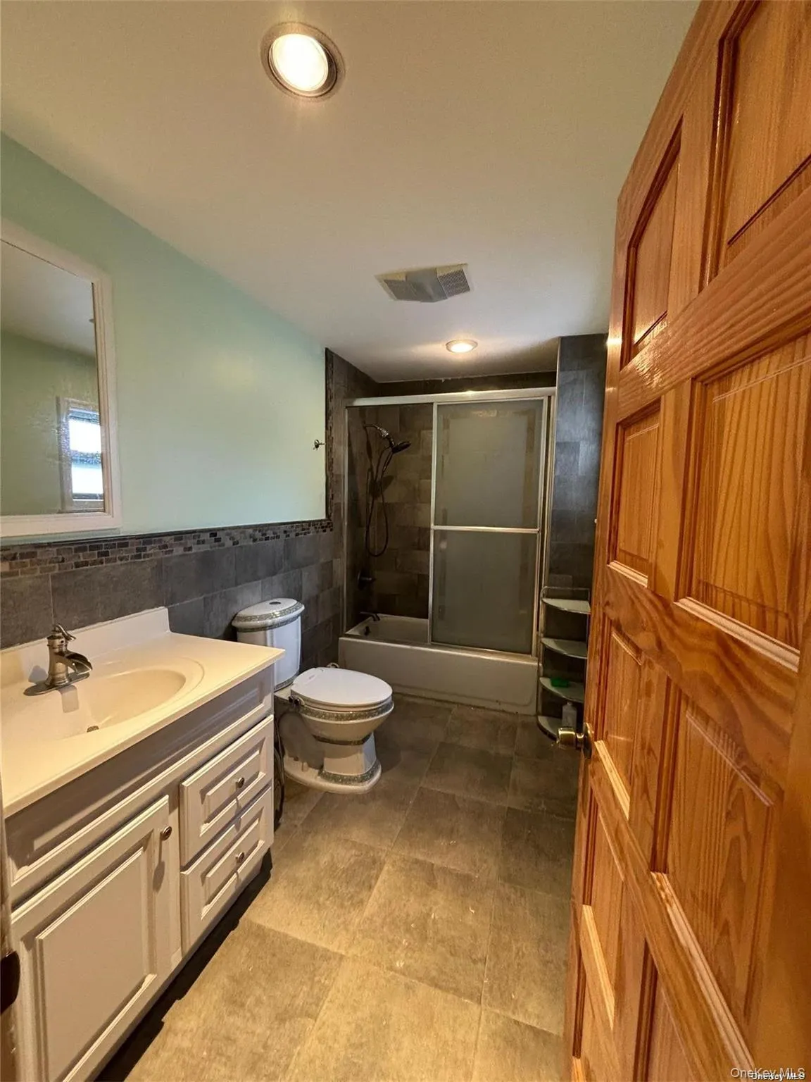 720 Fairview Avenue, Hempstead, NY, 2 Bedrooms Bedrooms, 4 Rooms Rooms,1 BathroomBathrooms,Residential Lease,For Rent,Fairview,0,1035834 720 Fairview Avenue, Hempstead, NY, 2 Bedrooms Bedrooms, 4 Rooms Rooms,1 BathroomBathrooms,Residential Lease,For Rent,Fairview,0,1035834