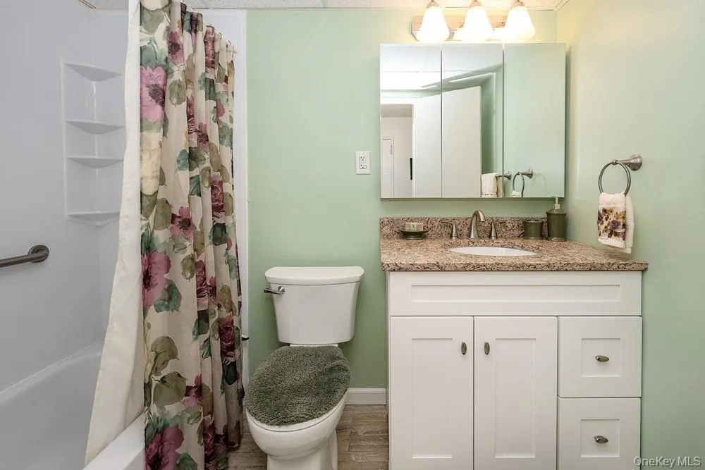 100 Clinton Avenue, Hempstead, NY, 2 Bedrooms Bedrooms, 5 Rooms Rooms,2 BathroomsBathrooms,Residential,For Rent,Clinton,0,1035841 100 Clinton Avenue, Hempstead, NY, 2 Bedrooms Bedrooms, 5 Rooms Rooms,2 BathroomsBathrooms,Residential,For Rent,Clinton,0,1035841