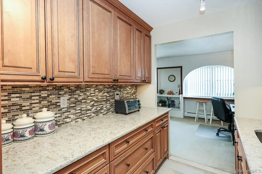 100 Clinton Avenue, Hempstead, NY, 2 Bedrooms Bedrooms, 5 Rooms Rooms,2 BathroomsBathrooms,Residential,For Rent,Clinton,0,1035841 100 Clinton Avenue, Hempstead, NY, 2 Bedrooms Bedrooms, 5 Rooms Rooms,2 BathroomsBathrooms,Residential,For Rent,Clinton,0,1035841