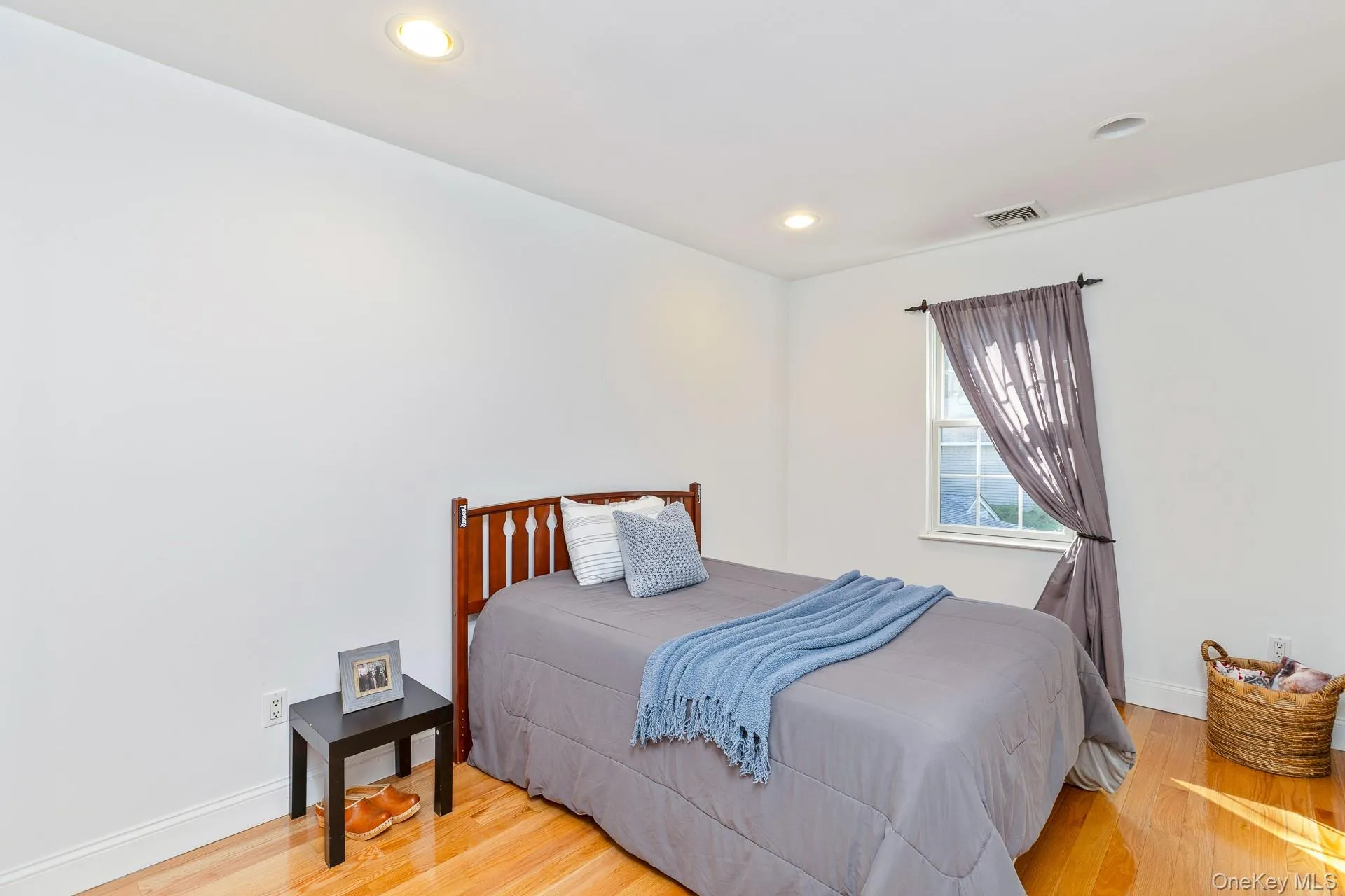 15 Wildwood Road, Riverhead, NY, 3 Bedrooms Bedrooms, 6 Rooms Rooms,2 BathroomsBathrooms,Residential,For Rent,Wildwood,0,1035844 15 Wildwood Road, Riverhead, NY, 3 Bedrooms Bedrooms, 6 Rooms Rooms,2 BathroomsBathrooms,Residential,For Rent,Wildwood,0,1035844