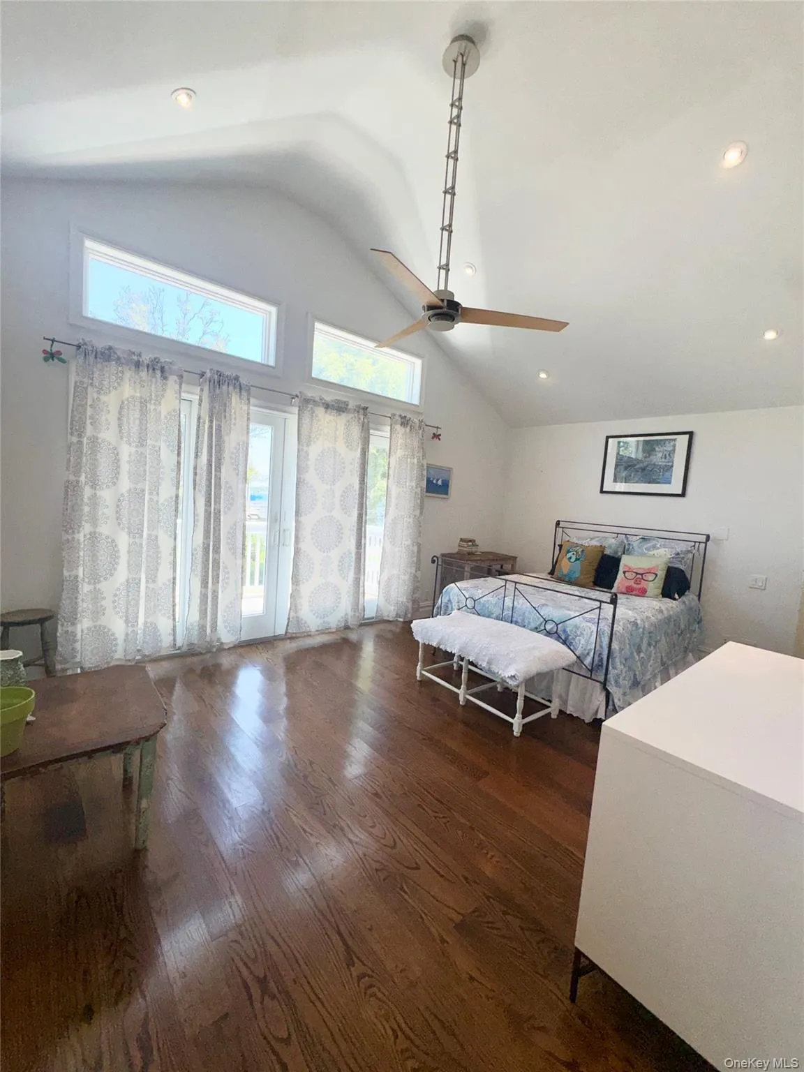 675 King Avenue, New York, NY, 3 Bedrooms Bedrooms, 4 Rooms Rooms,3 BathroomsBathrooms,Residential,For Rent,King,0,1035845 675 King Avenue, New York, NY, 3 Bedrooms Bedrooms, 4 Rooms Rooms,3 BathroomsBathrooms,Residential,For Rent,King,0,1035845