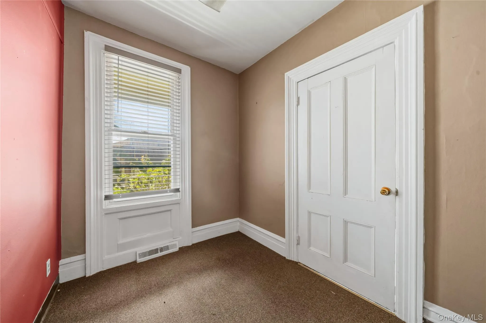131 Wickham Ave, Middletown, NY, ,Commercial Lease,For Rent,Wickham Ave,0,1035848 131 Wickham Ave, Middletown, NY, ,Commercial Lease,For Rent,Wickham Ave,0,1035848
