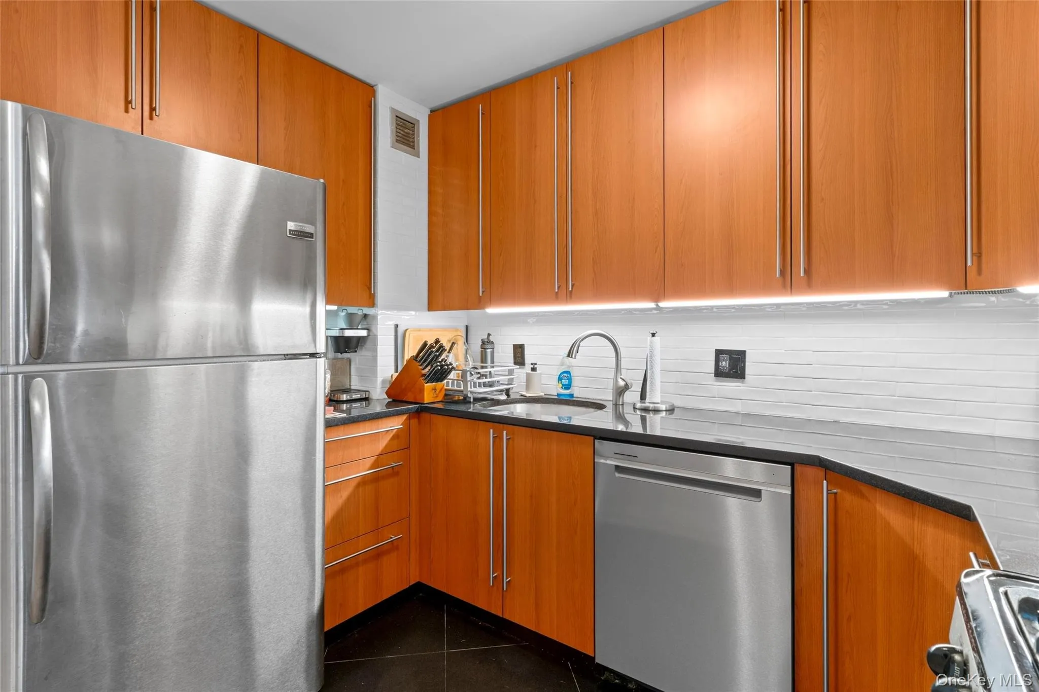 345 93rd Street, New York, NY, 1 Bedroom Bedrooms, 2 Rooms Rooms,1 BathroomBathrooms,Residential,For Rent,93rd,0,1035850 345 93rd Street, New York, NY, 1 Bedroom Bedrooms, 2 Rooms Rooms,1 BathroomBathrooms,Residential,For Rent,93rd,0,1035850