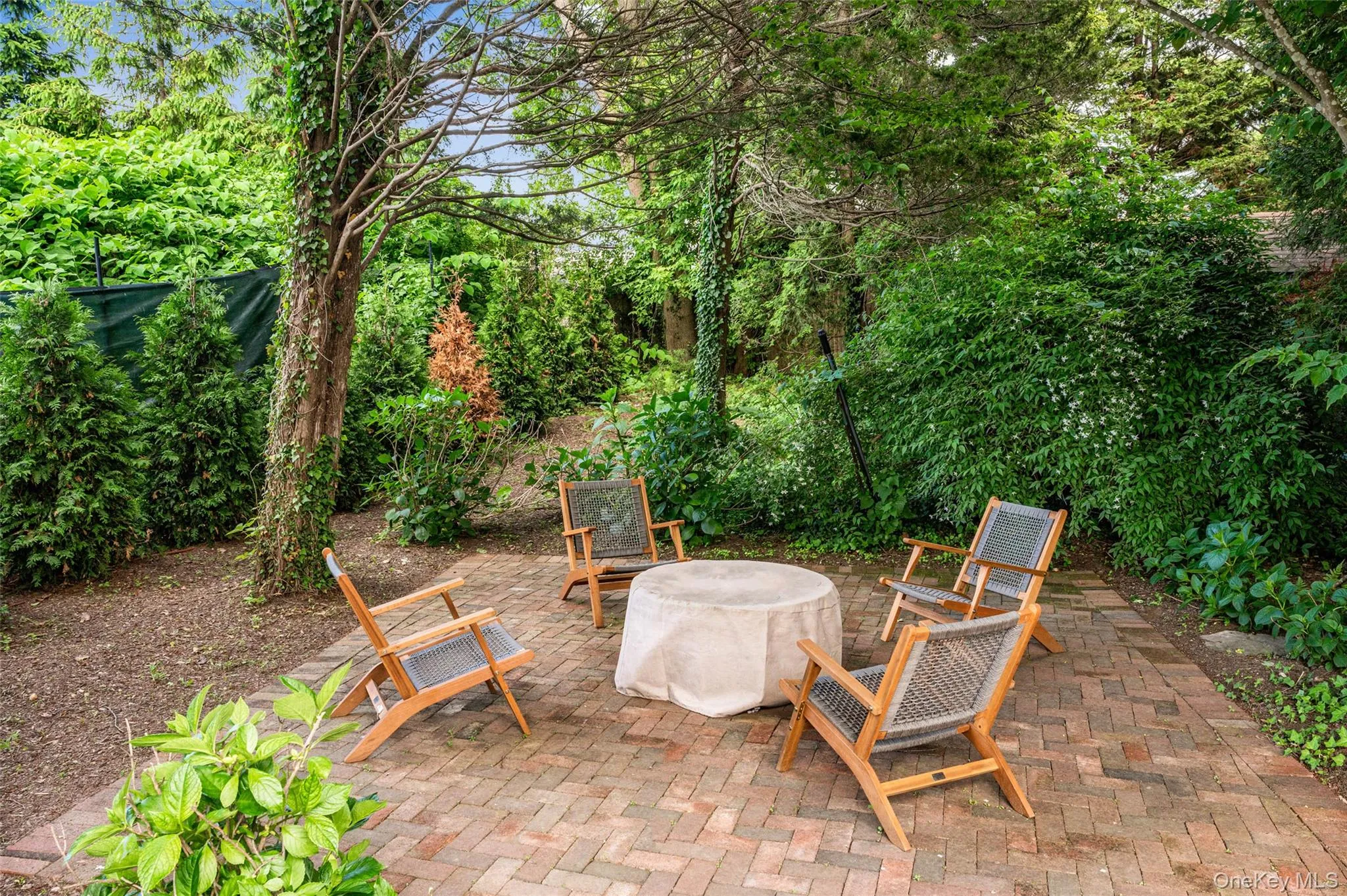 244 Main Street, Southampton, NY, 6 Bedrooms Bedrooms, 6 Rooms Rooms,7 BathroomsBathrooms,Residential,For Rent,Main,0,1035855 244 Main Street, Southampton, NY, 6 Bedrooms Bedrooms, 6 Rooms Rooms,7 BathroomsBathrooms,Residential,For Rent,Main,0,1035855