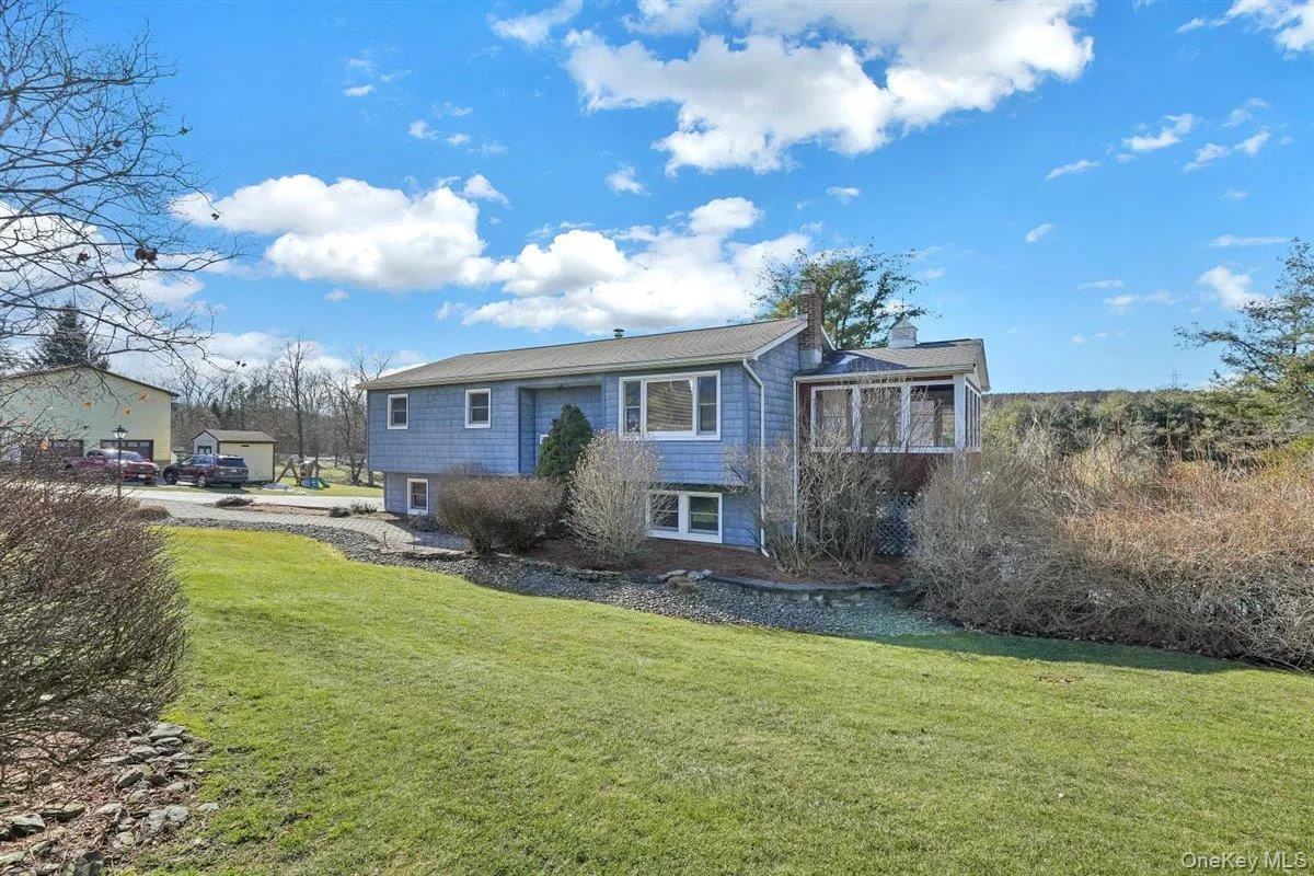 242 Prospect Road, Monroe, NY, 3 Bedrooms Bedrooms, 6 Rooms Rooms,1 BathroomBathrooms,Residential,For Rent,Prospect,0,1035856 242 Prospect Road, Monroe, NY, 3 Bedrooms Bedrooms, 6 Rooms Rooms,1 BathroomBathrooms,Residential,For Rent,Prospect,0,1035856