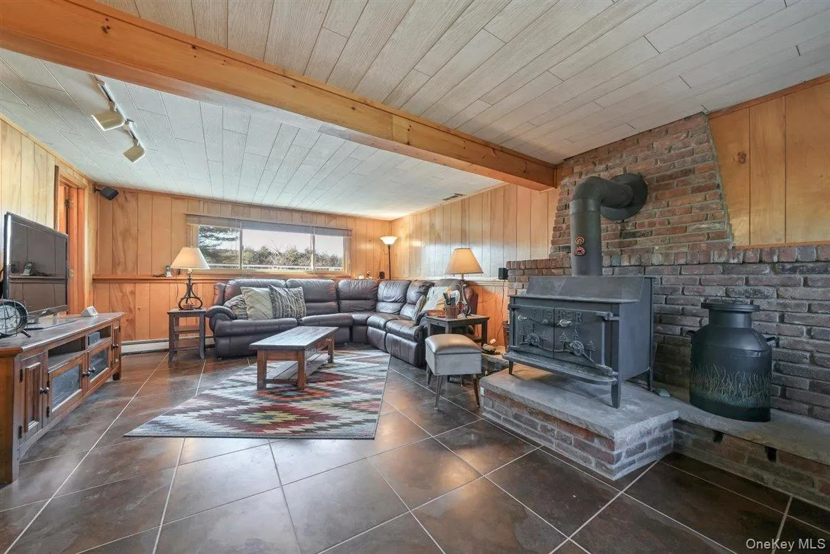 242 Prospect Road, Monroe, NY, 3 Bedrooms Bedrooms, 6 Rooms Rooms,1 BathroomBathrooms,Residential,For Rent,Prospect,0,1035856 242 Prospect Road, Monroe, NY, 3 Bedrooms Bedrooms, 6 Rooms Rooms,1 BathroomBathrooms,Residential,For Rent,Prospect,0,1035856