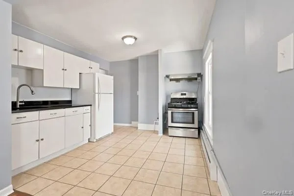 9 Arlington Place, Newburgh (city), NY, 3 Bedrooms Bedrooms, 4 Rooms Rooms,1 BathroomBathrooms,Residential Lease,For Rent,Arlington,0,1035865 9 Arlington Place, Newburgh (city), NY, 3 Bedrooms Bedrooms, 4 Rooms Rooms,1 BathroomBathrooms,Residential Lease,For Rent,Arlington,0,1035865