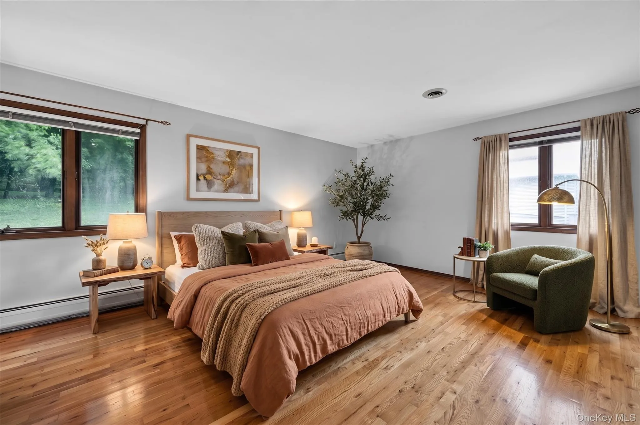 Virtual furnishings. Size is big and wood floors are beautiful Virtual furnishings. Size is big and wood floors are beautiful