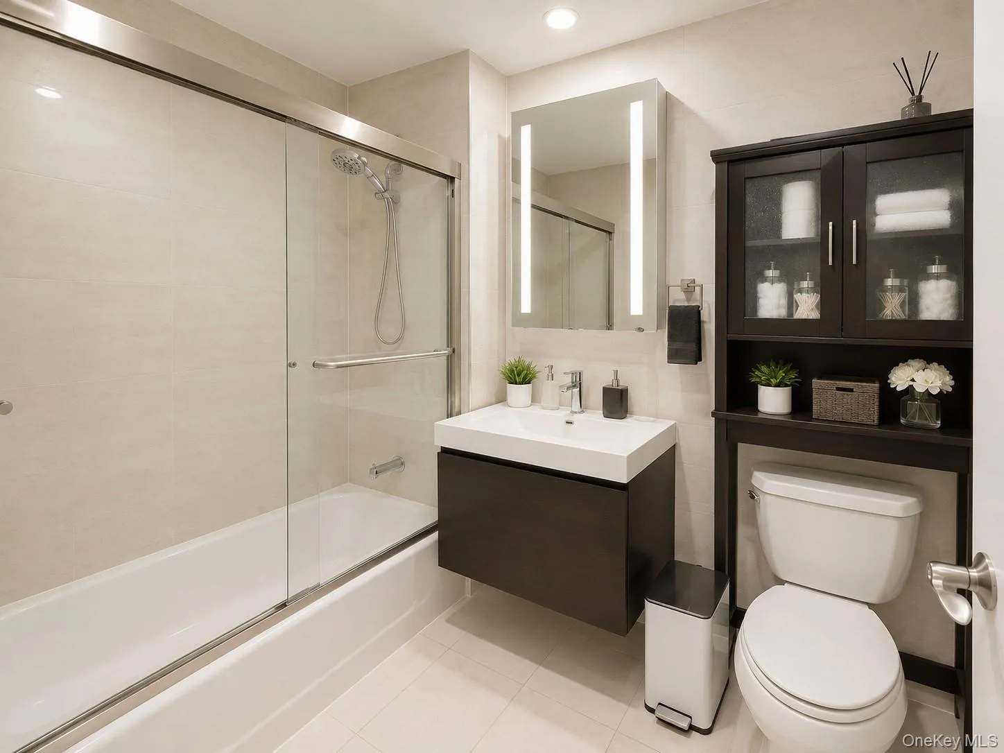 2nd Bathroom 2nd Bathroom