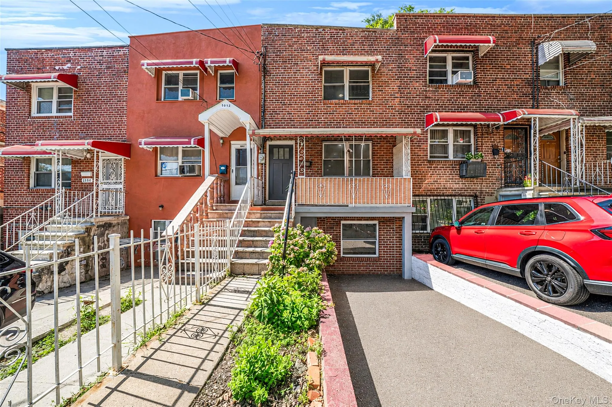 1010 230th Street, New York, NY, 4 Bedrooms Bedrooms, 6 Rooms Rooms,2 BathroomsBathrooms,Residential,For Rent,230th,0,1035873 1010 230th Street, New York, NY, 4 Bedrooms Bedrooms, 6 Rooms Rooms,2 BathroomsBathrooms,Residential,For Rent,230th,0,1035873