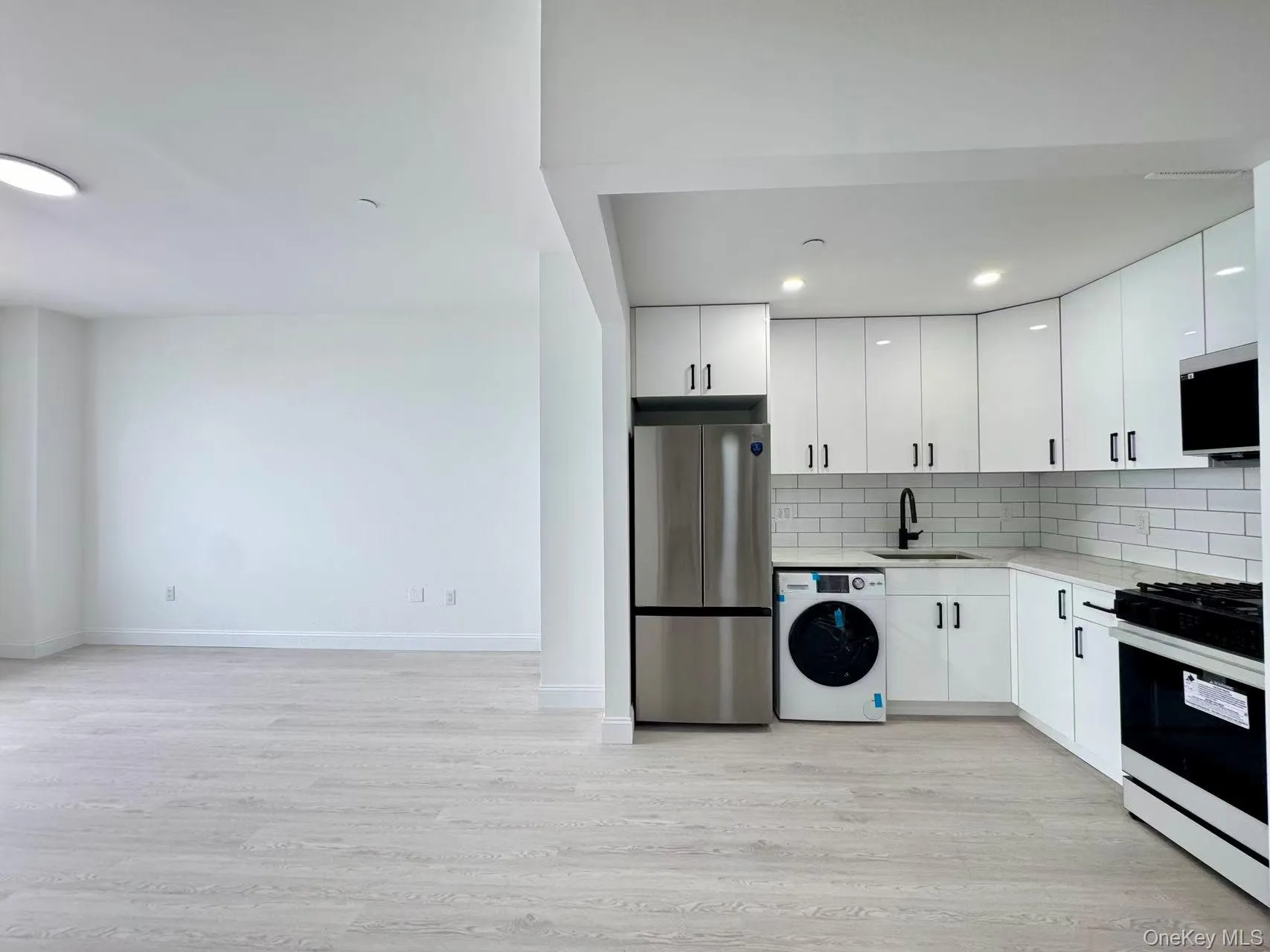 1434 110th Street, New York, NY, 2 Bedrooms Bedrooms, 4 Rooms Rooms,1 BathroomBathrooms,Residential,For Rent,110th,0,1035876 1434 110th Street, New York, NY, 2 Bedrooms Bedrooms, 4 Rooms Rooms,1 BathroomBathrooms,Residential,For Rent,110th,0,1035876
