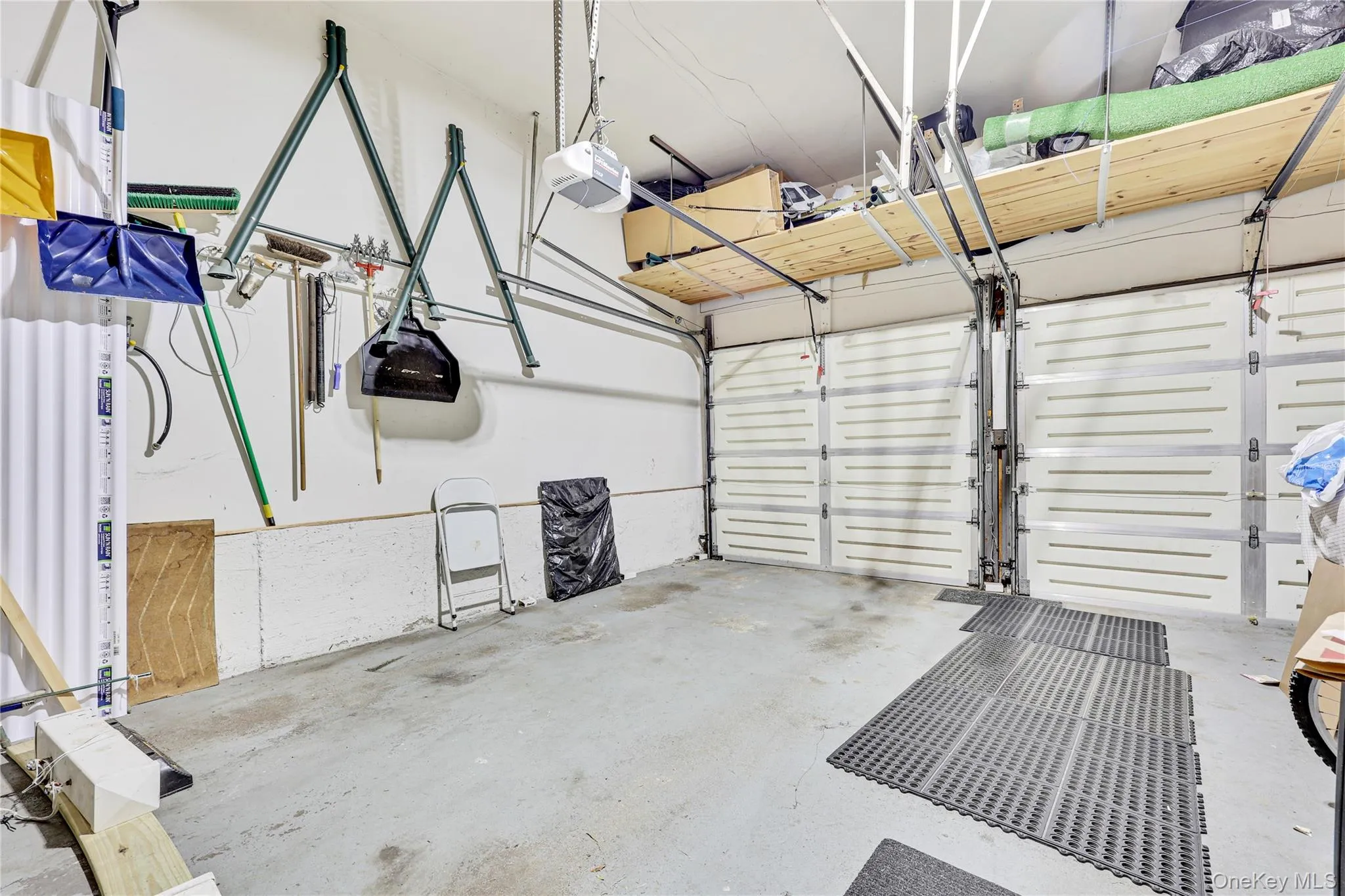 17 Lafayette Drive, Hempstead, NY, 5 Bedrooms Bedrooms, 9 Rooms Rooms,3 BathroomsBathrooms,Residential,For Rent,Lafayette,0,1035880 17 Lafayette Drive, Hempstead, NY, 5 Bedrooms Bedrooms, 9 Rooms Rooms,3 BathroomsBathrooms,Residential,For Rent,Lafayette,0,1035880