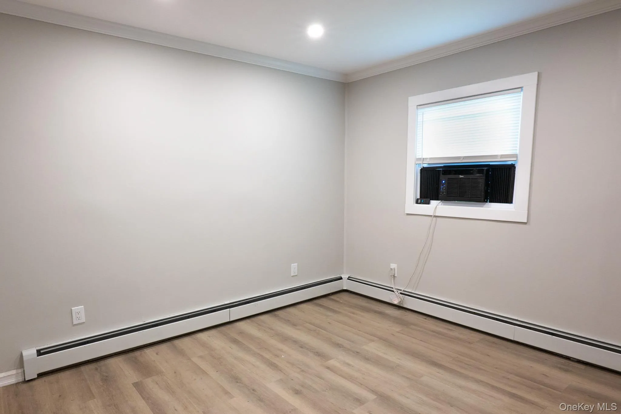 8 Silver Road, Brookhaven, NY, 4 Bedrooms Bedrooms, 7 Rooms Rooms,1 BathroomBathrooms,Residential,For Rent,Silver,0,1035882 8 Silver Road, Brookhaven, NY, 4 Bedrooms Bedrooms, 7 Rooms Rooms,1 BathroomBathrooms,Residential,For Rent,Silver,0,1035882