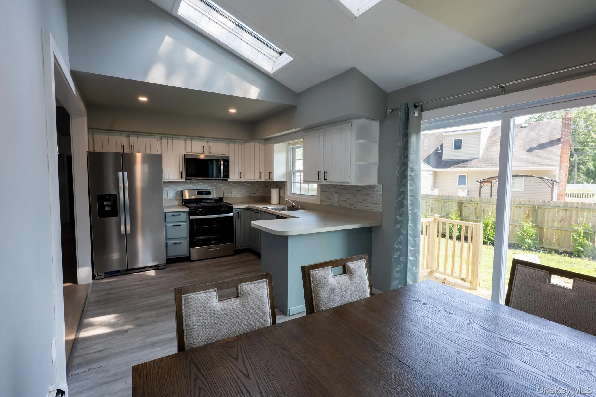 8 Silver Road, Brookhaven, NY, 4 Bedrooms Bedrooms, 7 Rooms Rooms,1 BathroomBathrooms,Residential,For Rent,Silver,0,1035882 8 Silver Road, Brookhaven, NY, 4 Bedrooms Bedrooms, 7 Rooms Rooms,1 BathroomBathrooms,Residential,For Rent,Silver,0,1035882