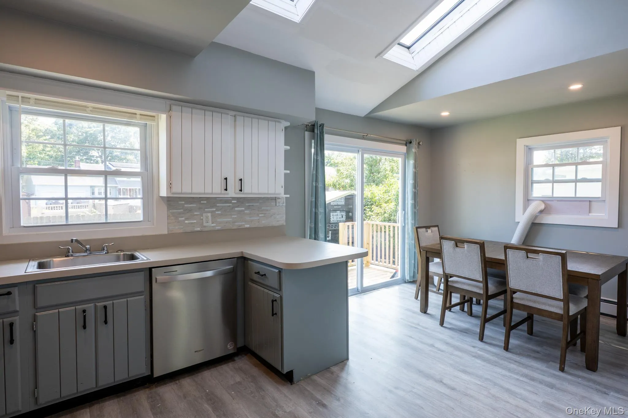 8 Silver Road, Brookhaven, NY, 4 Bedrooms Bedrooms, 7 Rooms Rooms,1 BathroomBathrooms,Residential,For Rent,Silver,0,1035882 8 Silver Road, Brookhaven, NY, 4 Bedrooms Bedrooms, 7 Rooms Rooms,1 BathroomBathrooms,Residential,For Rent,Silver,0,1035882
